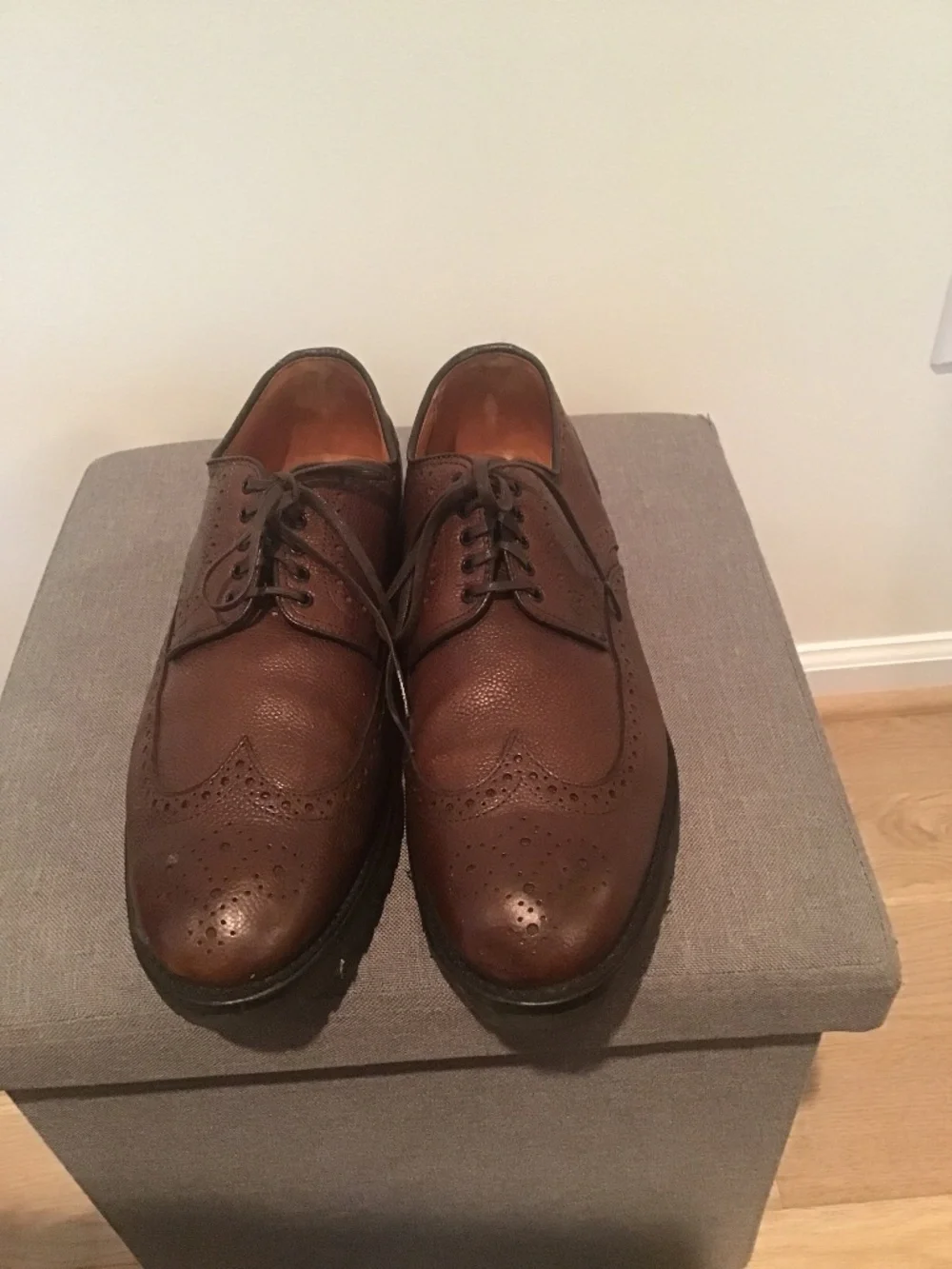Brown pebbled grain Allen Edmonds size 11 Tate Wingtip Oxford shoes